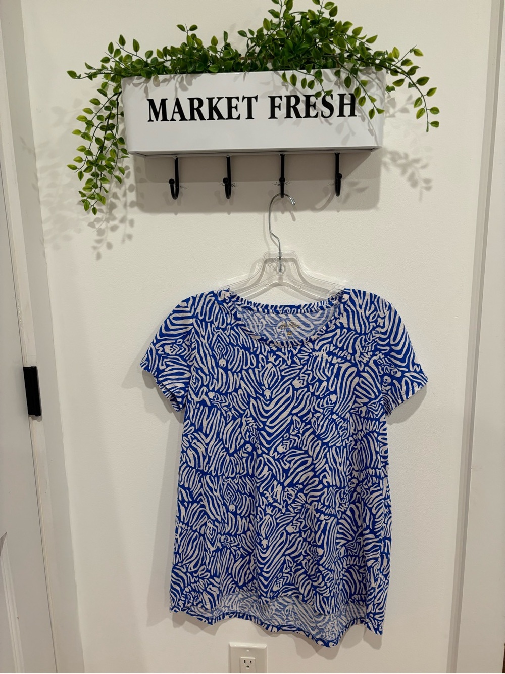 Lilly Pulitzer Etta Scoop Neck Top in Martinique Blue Zee Bebe Womens Small - Picture 6 of 14